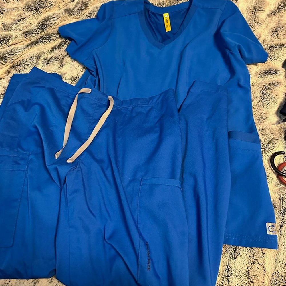 Aero scrub set